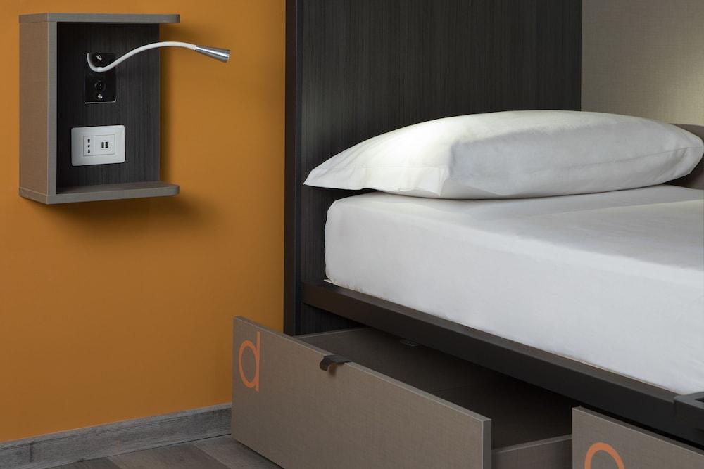 The Romehello Hostal